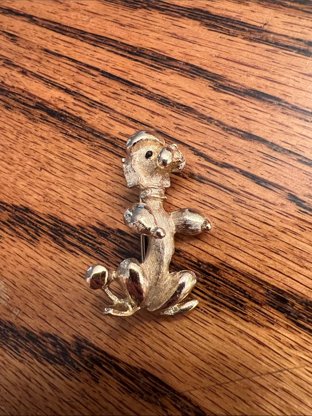 golden doodle poodle dog puppy shaped pin brooch - SARAH COVENTRY vintage 1.25”